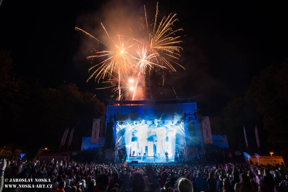 Radiofest v Ústí nad Labem: Finále programu obstarali Jelen a Mandrage s pompézní show 