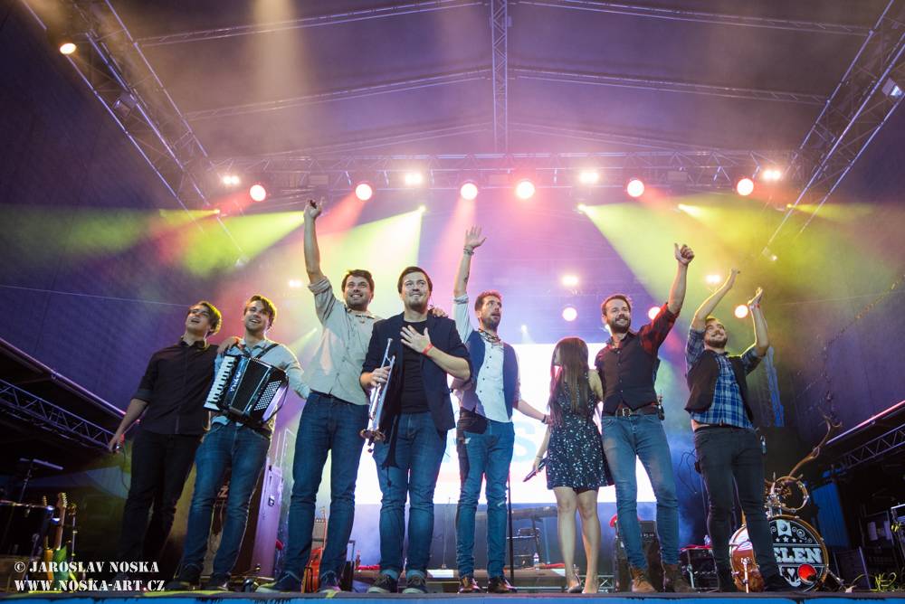 Radiofest v Ústí nad Labem: Finále programu obstarali Jelen a Mandrage s pompézní show 