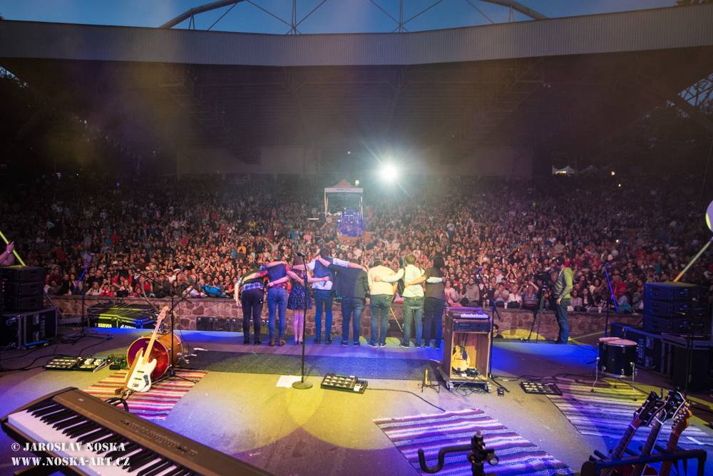 Radiofest v Ústí nad Labem: Finále programu obstarali Jelen a Mandrage s pompézní show 