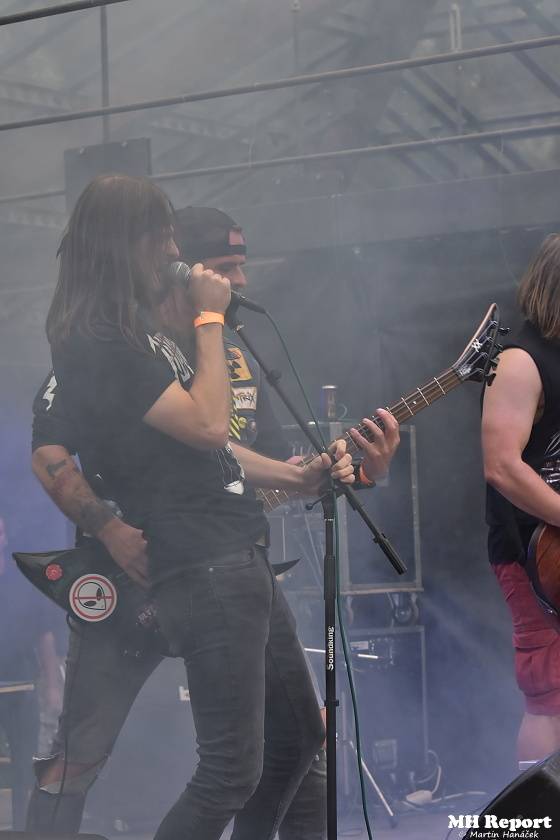 Armageddon Of Decibels: První ročník plzeňského metalového festivalu hostil S.D.I., InnerSphere nebo Sorath