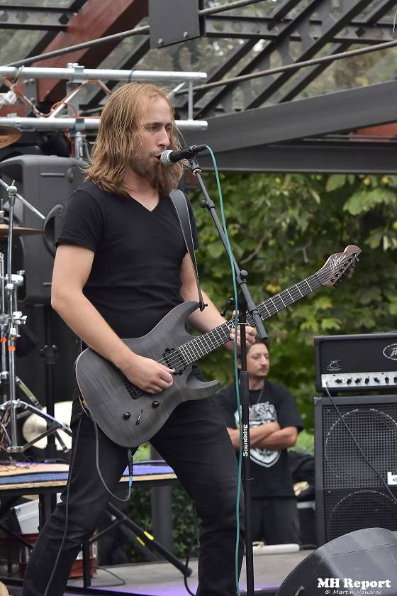 Armageddon Of Decibels: První ročník plzeňského metalového festivalu hostil S.D.I., InnerSphere nebo Sorath