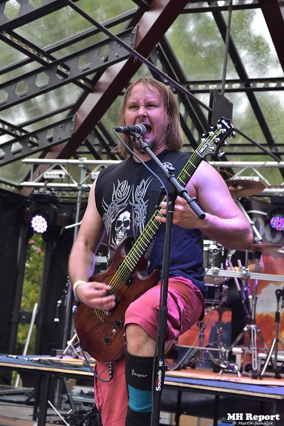 Armageddon Of Decibels: První ročník plzeňského metalového festivalu hostil S.D.I., InnerSphere nebo Sorath