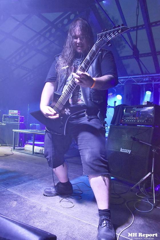 Armageddon Of Decibels: První ročník plzeňského metalového festivalu hostil S.D.I., InnerSphere nebo Sorath