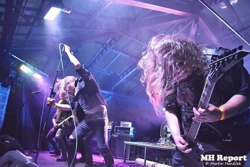 Armageddon Of Decibels: První ročník plzeňského metalového festivalu hostil S.D.I., InnerSphere nebo Sorath