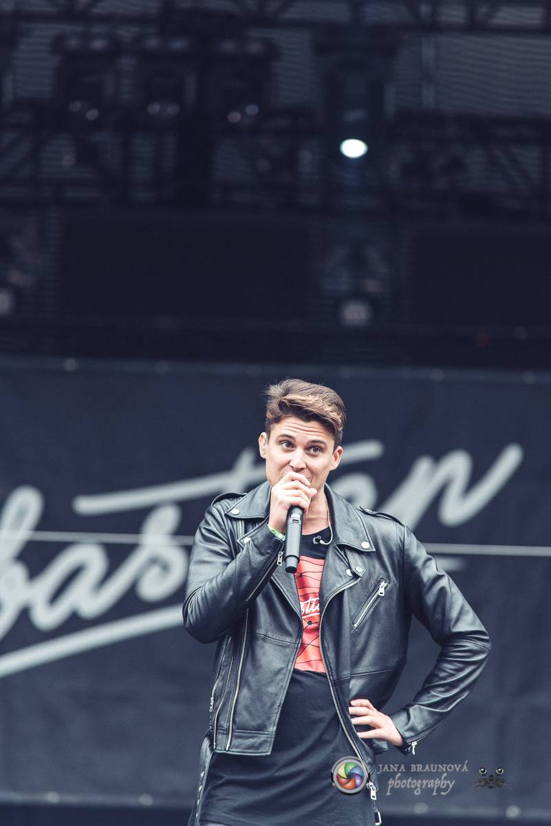 Promočený Létofest v Plzni rozpálili Kabát a Wanastowi Vjecy, Anna K. rozdávala pozitivní energii