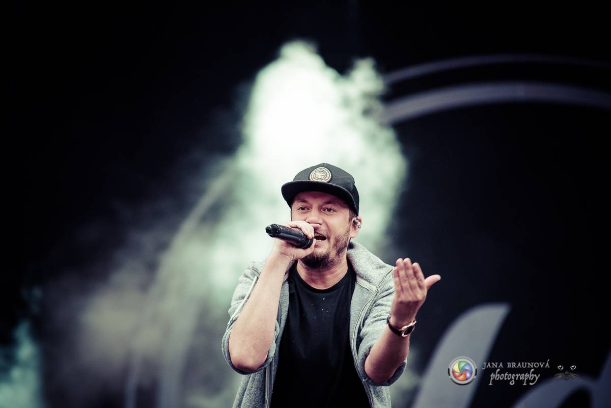 Promočený Létofest v Plzni rozpálili Kabát a Wanastowi Vjecy, Anna K. rozdávala pozitivní energii