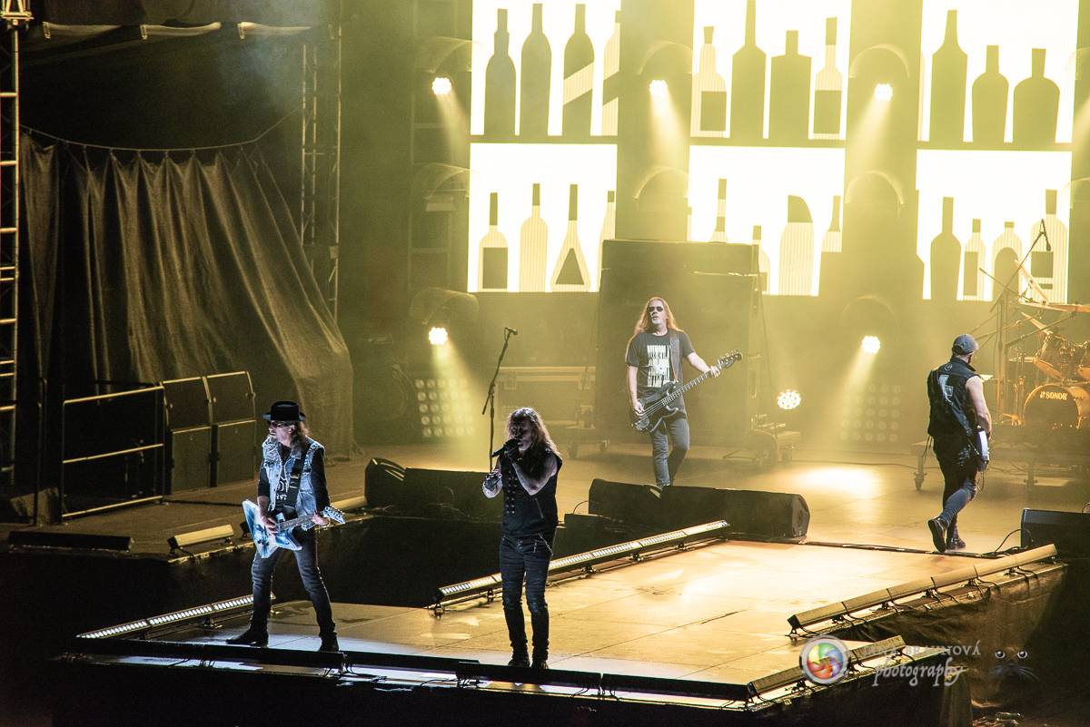 Promočený Létofest v Plzni rozpálili Kabát a Wanastowi Vjecy, Anna K. rozdávala pozitivní energii