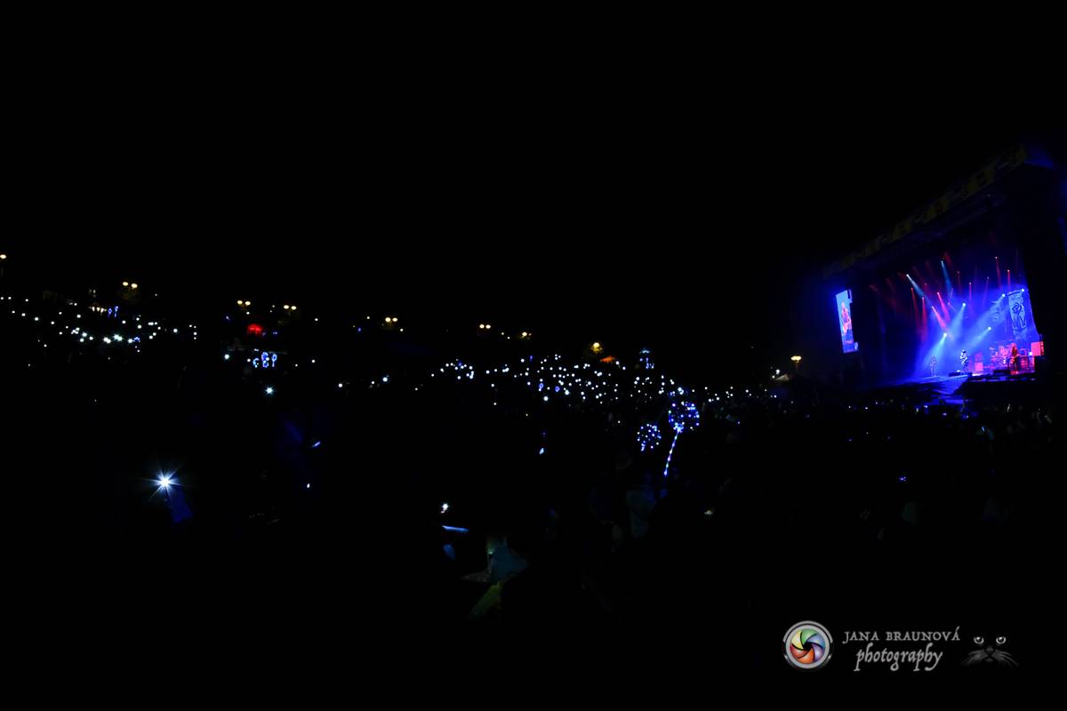 Promočený Létofest v Plzni rozpálili Kabát a Wanastowi Vjecy, Anna K. rozdávala pozitivní energii