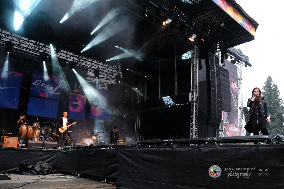 Promočený Létofest v Plzni rozpálili Kabát a Wanastowi Vjecy, Anna K. rozdávala pozitivní energii