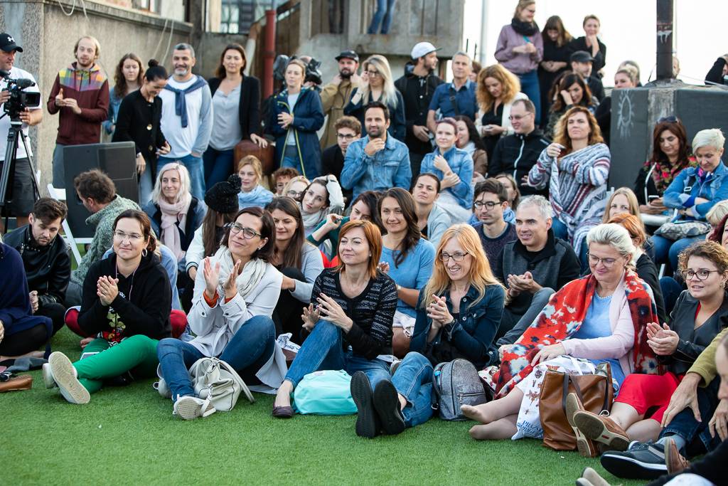 Dan Bárta a En.Dru vítali na střeše Lucerny východ slunce