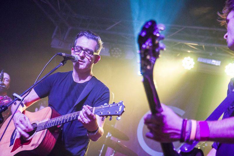 Adrian T. Bell pokřtil své nové album Navigator na lodi Cargo Gallery