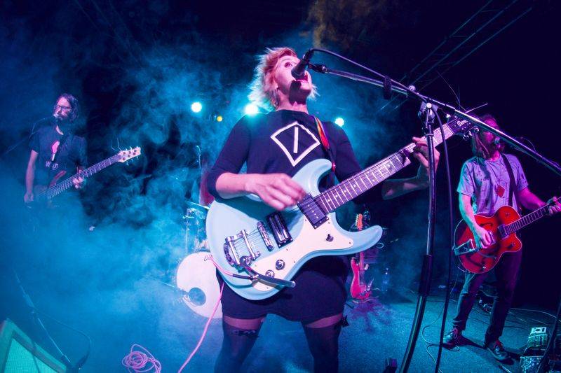 Mucha na vlně femipunku roztancovala celou loď Cargo Gallery