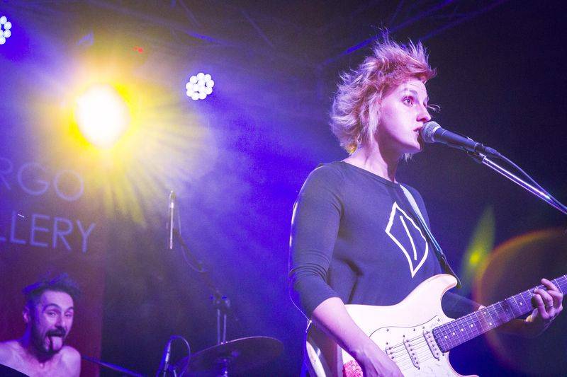 Mucha na vlně femipunku roztancovala celou loď Cargo Gallery