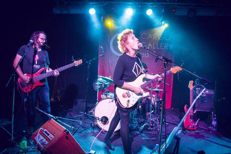 Mucha na vlně femipunku roztancovala celou loď Cargo Gallery