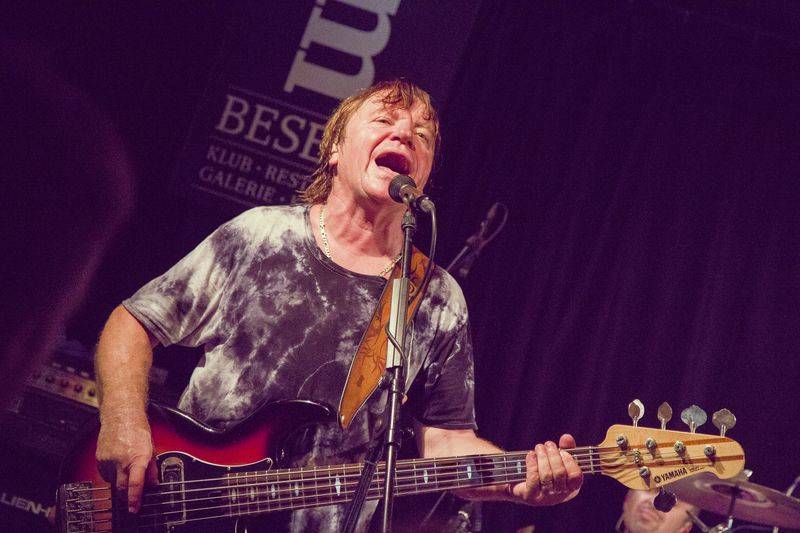 Olympic pokřtil nové album Trilobit. Malostranská beseda praskala ve švech