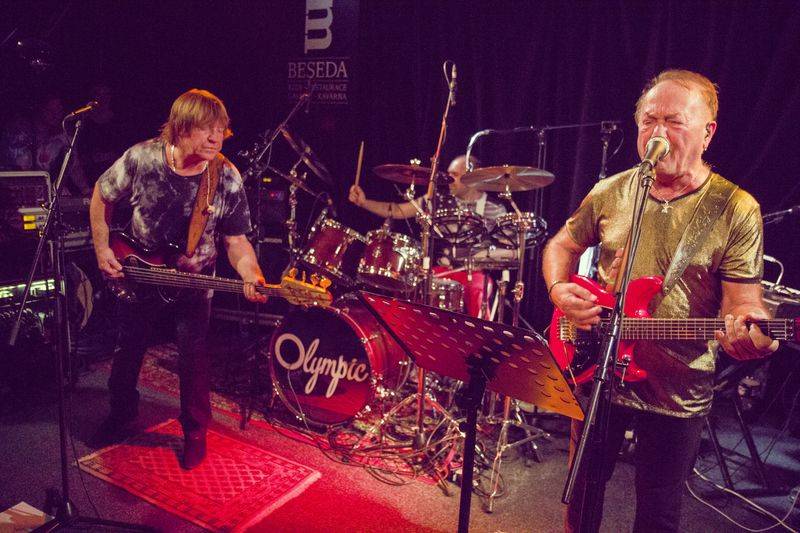 Olympic pokřtil nové album Trilobit. Malostranská beseda praskala ve švech