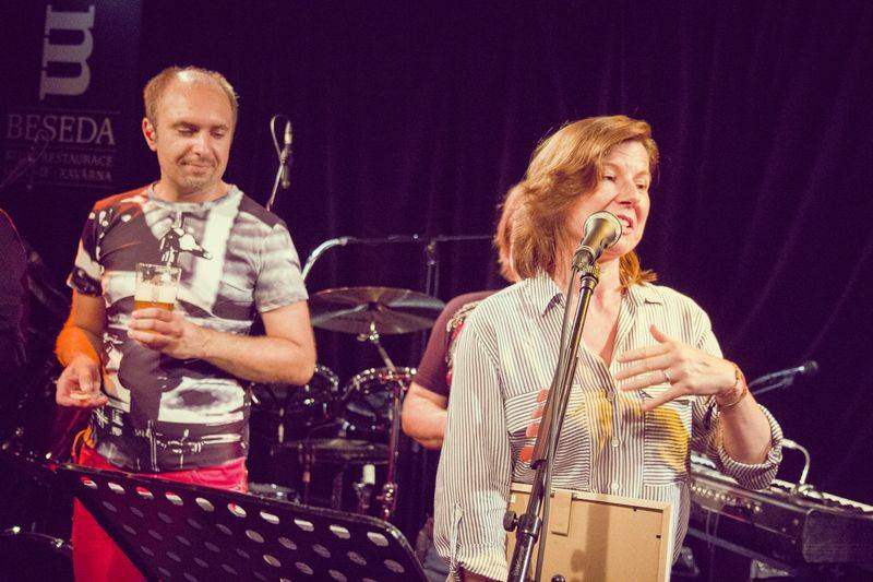 Olympic pokřtil nové album Trilobit. Malostranská beseda praskala ve švech