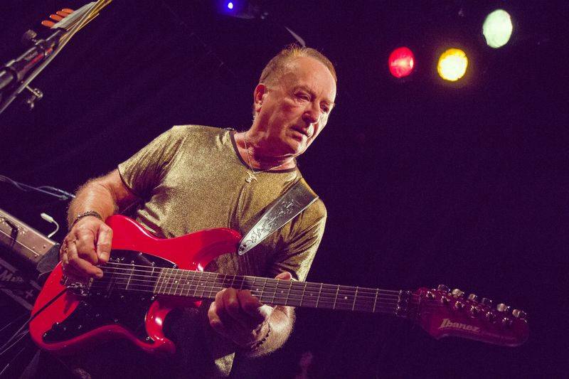 Olympic pokřtil nové album Trilobit. Malostranská beseda praskala ve švech