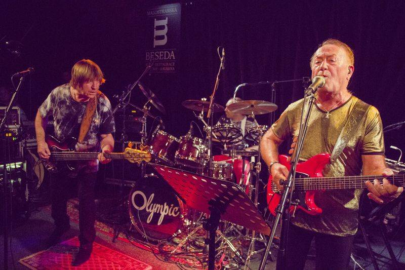 Olympic pokřtil nové album Trilobit. Malostranská beseda praskala ve švech