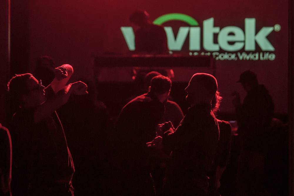 S architekty na jedné lodi: Dan Bárta s Illustratosphere a Mardoša zahráli na Cargo Gallery