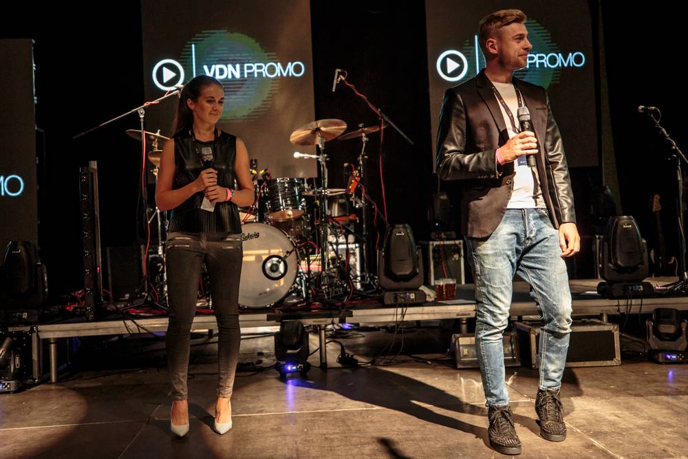 Alphaville i s hitem Forever Young vyprodali sportovní halu v Příbrami