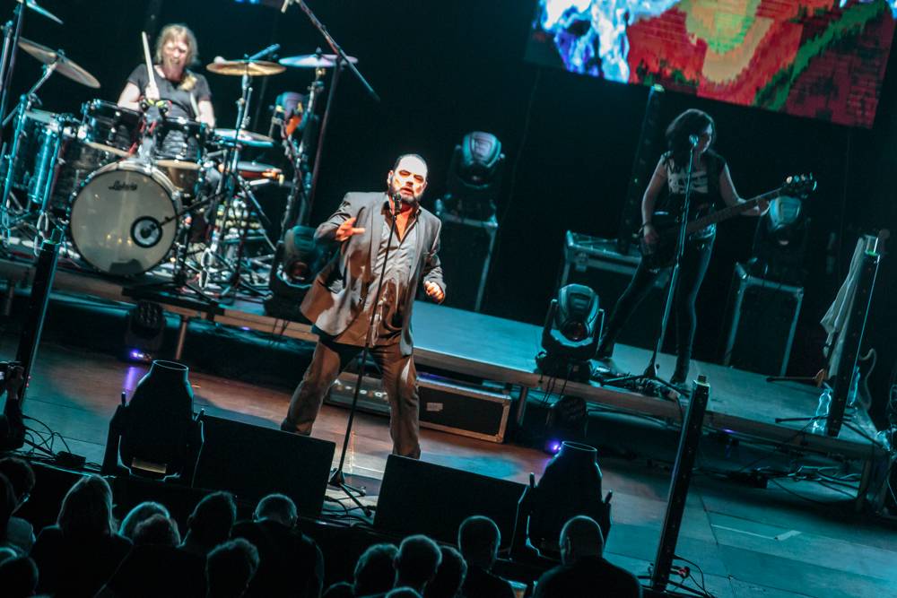 Alphaville i s hitem Forever Young vyprodali sportovní halu v Příbrami