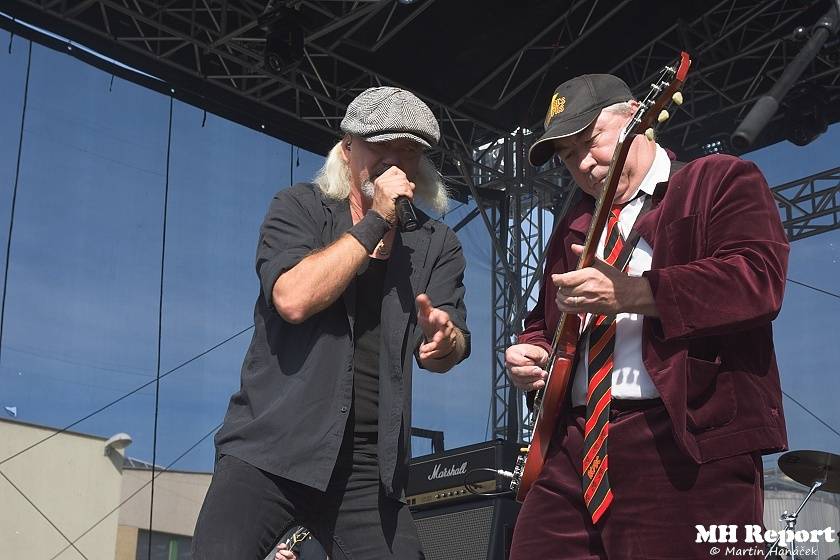 Plzeň žila pivem a hudbou. Na Pilsner festu vystoupili Barbora Poláková, Žlutý pes, Anna K. nebo Pipes and Pints