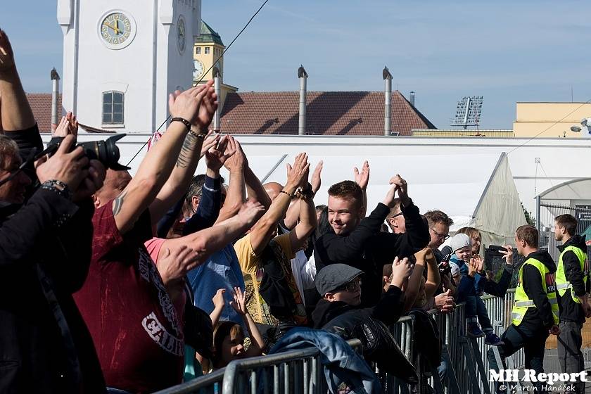 Plzeň žila pivem a hudbou. Na Pilsner festu vystoupili Barbora Poláková, Žlutý pes, Anna K. nebo Pipes and Pints