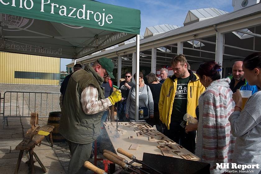 Plzeň žila pivem a hudbou. Na Pilsner festu vystoupili Barbora Poláková, Žlutý pes, Anna K. nebo Pipes and Pints