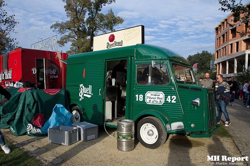 Plzeň žila pivem a hudbou. Na Pilsner festu vystoupili Barbora Poláková, Žlutý pes, Anna K. nebo Pipes and Pints