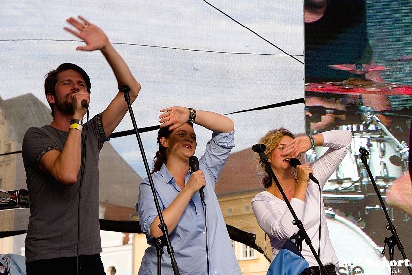 Plzeň žila pivem a hudbou. Na Pilsner festu vystoupili Barbora Poláková, Žlutý pes, Anna K. nebo Pipes and Pints