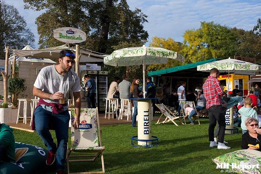 Plzeň žila pivem a hudbou. Na Pilsner festu vystoupili Barbora Poláková, Žlutý pes, Anna K. nebo Pipes and Pints