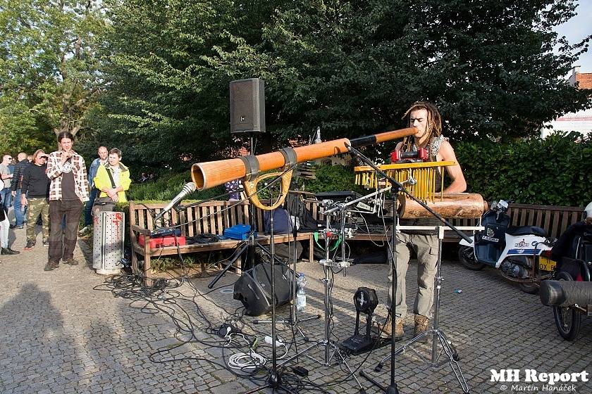 Plzeň žila pivem a hudbou. Na Pilsner festu vystoupili Barbora Poláková, Žlutý pes, Anna K. nebo Pipes and Pints