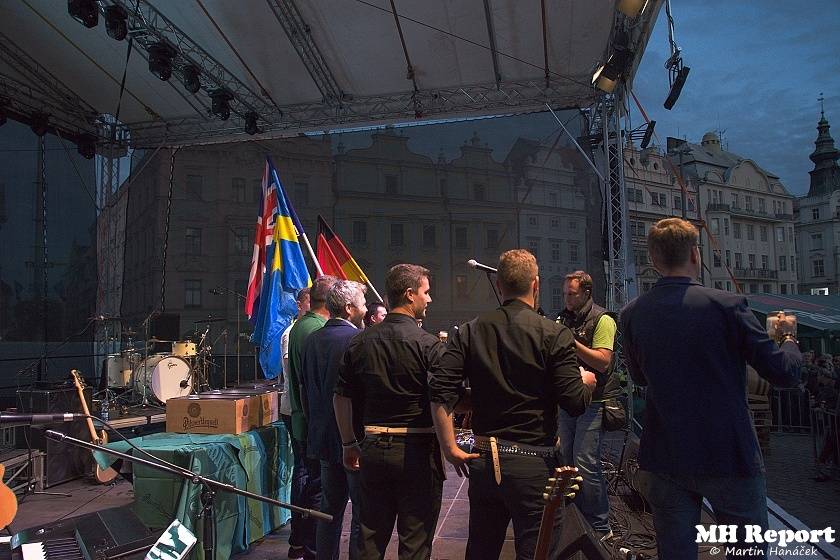 Plzeň žila pivem a hudbou. Na Pilsner festu vystoupili Barbora Poláková, Žlutý pes, Anna K. nebo Pipes and Pints