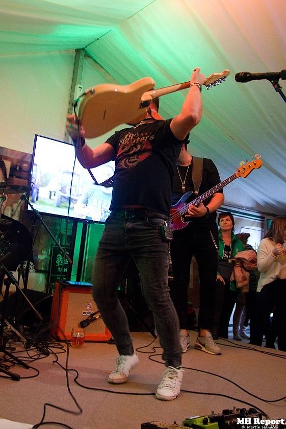 Plzeň žila pivem a hudbou. Na Pilsner festu vystoupili Barbora Poláková, Žlutý pes, Anna K. nebo Pipes and Pints