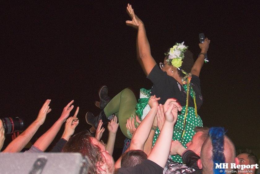 Plzeň žila pivem a hudbou. Na Pilsner festu vystoupili Barbora Poláková, Žlutý pes, Anna K. nebo Pipes and Pints