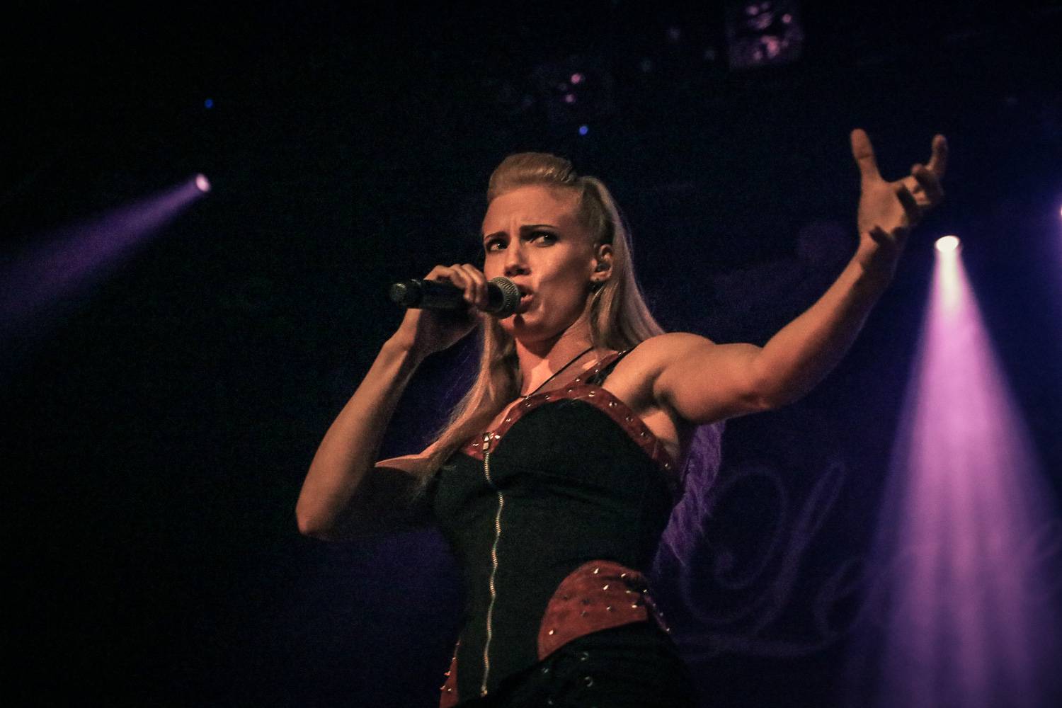 Metalová jízda v Praze: Kamelot a Leaves' Eyes se zastavili v Paláci Akropolis