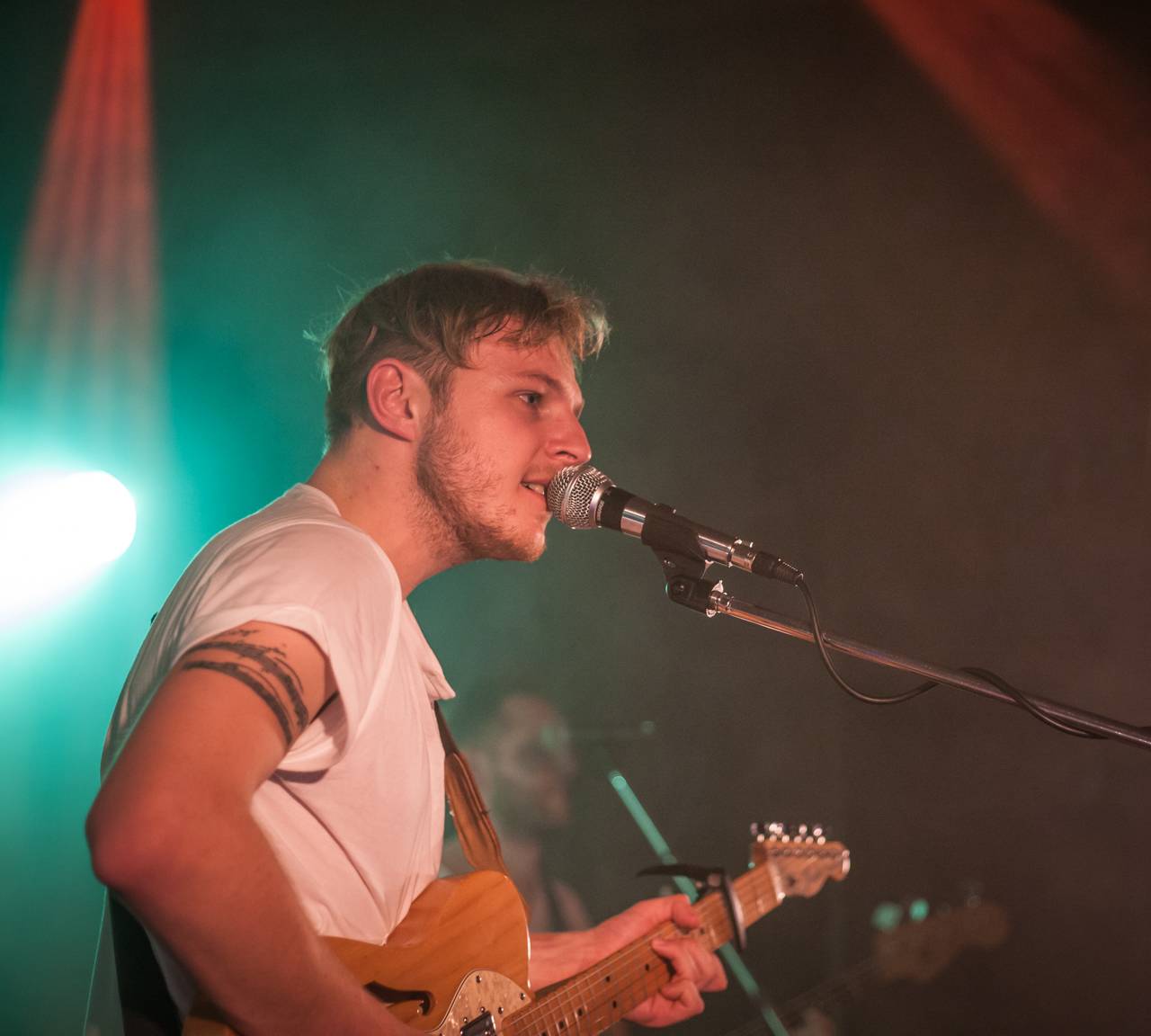 Thom Artway zazpíval v Plzni novinky z alba All I Know. Vyrazil i mezi diváky