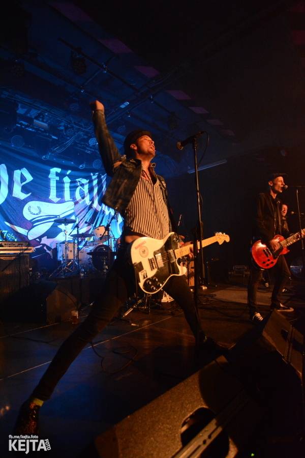 Králové punkového kabaretu The Adicts se vrátili do Prahy