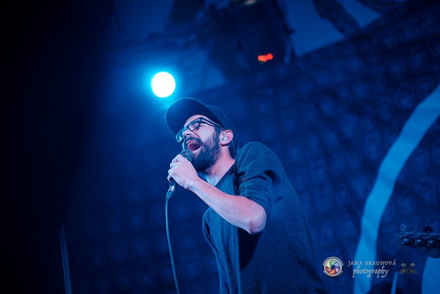 Fast Food Orchestra rozjeli v plzeňské Buena Vistě veselý taneční večírek