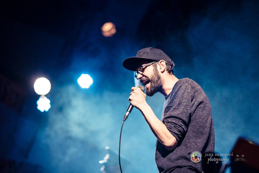 Fast Food Orchestra rozjeli v plzeňské Buena Vistě veselý taneční večírek