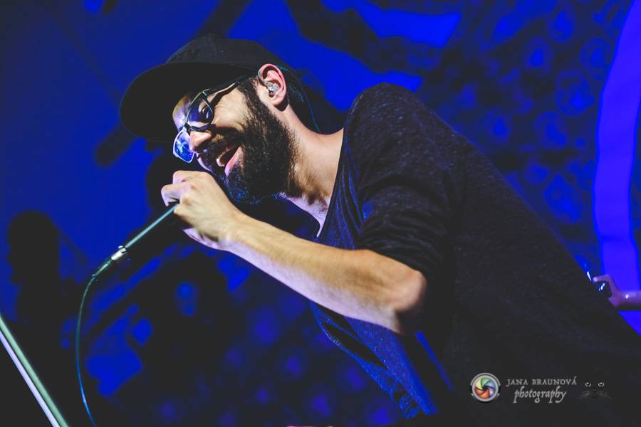 Fast Food Orchestra rozjeli v plzeňské Buena Vistě veselý taneční večírek