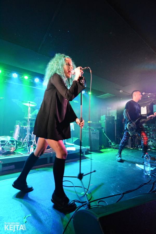 Deset let Pogo tour: SPS a E!E odstartovali svou tradiční šňůru v pražském Rock Café