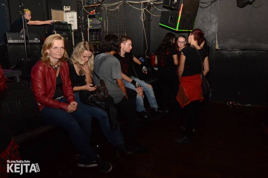 Deset let Pogo tour: SPS a E!E odstartovali svou tradiční šňůru v pražském Rock Café