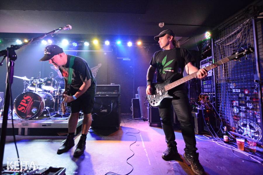 Deset let Pogo tour: SPS a E!E odstartovali svou tradiční šňůru v pražském Rock Café