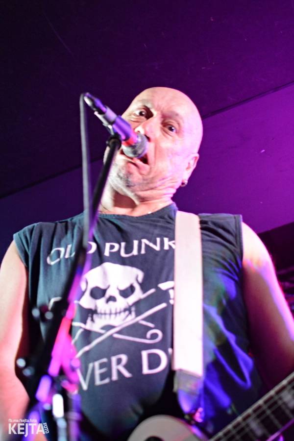 Deset let Pogo tour: SPS a E!E odstartovali svou tradiční šňůru v pražském Rock Café