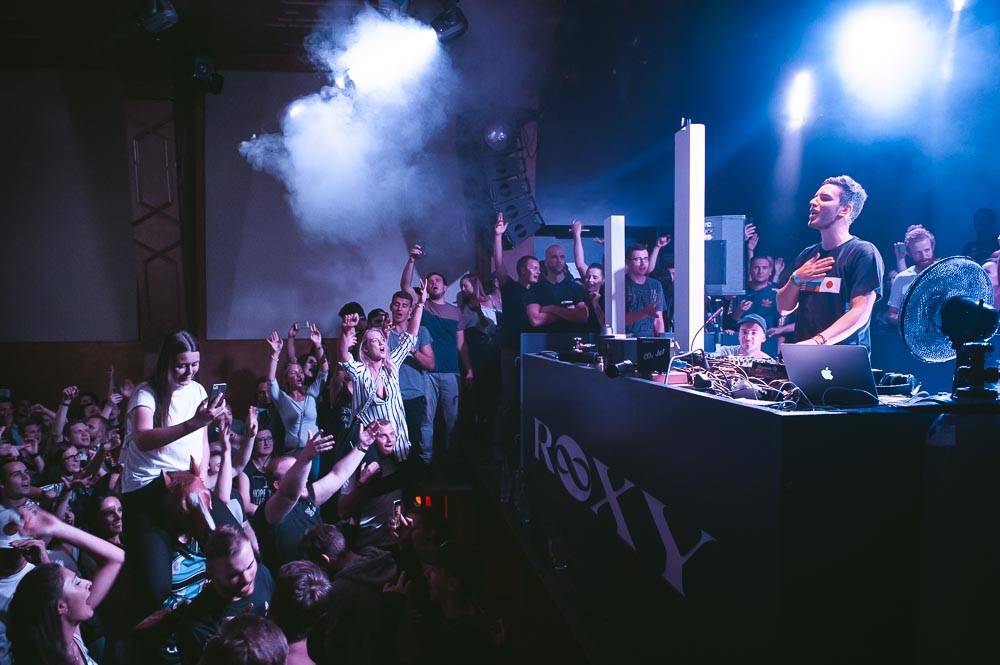 Netsky rozveselil fanoušky v Roxy svým DJ setem hned dvakrát