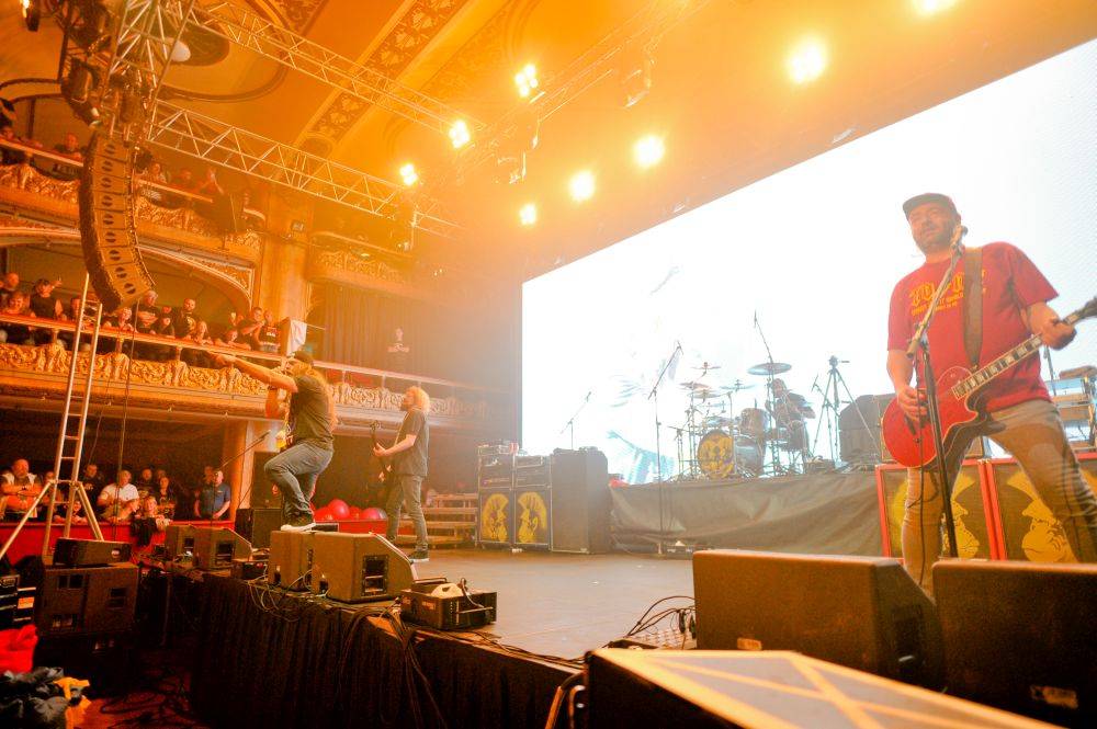 Harlej vítala beznadějně vyprodaná Lucerna, s Petrou Janů zavzpomínal na Vláďu Šafránka