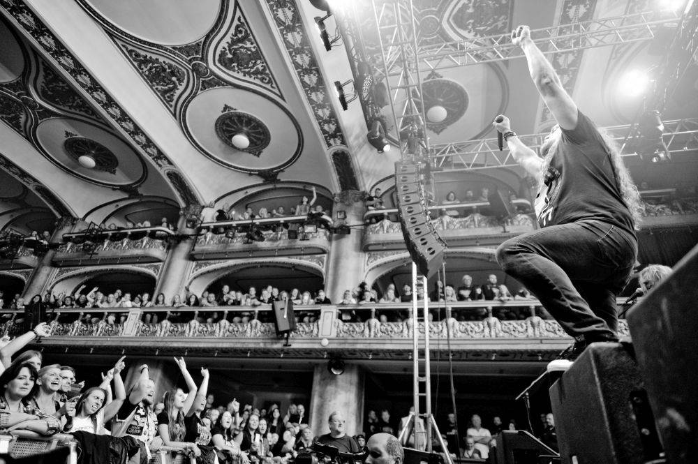 Harlej vítala beznadějně vyprodaná Lucerna, s Petrou Janů zavzpomínal na Vláďu Šafránka