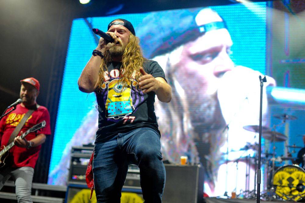 Harlej vítala beznadějně vyprodaná Lucerna, s Petrou Janů zavzpomínal na Vláďu Šafránka